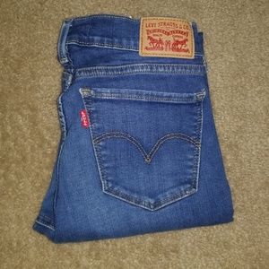 Levi's 710 Super Skinny Jeans